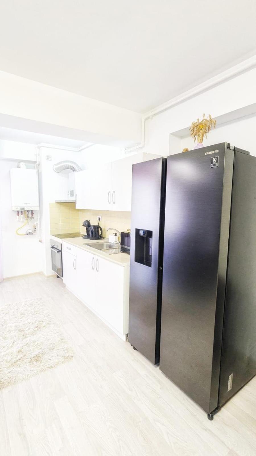 Airport Apartment 70 Squared Meters Otopeni Ngoại thất bức ảnh