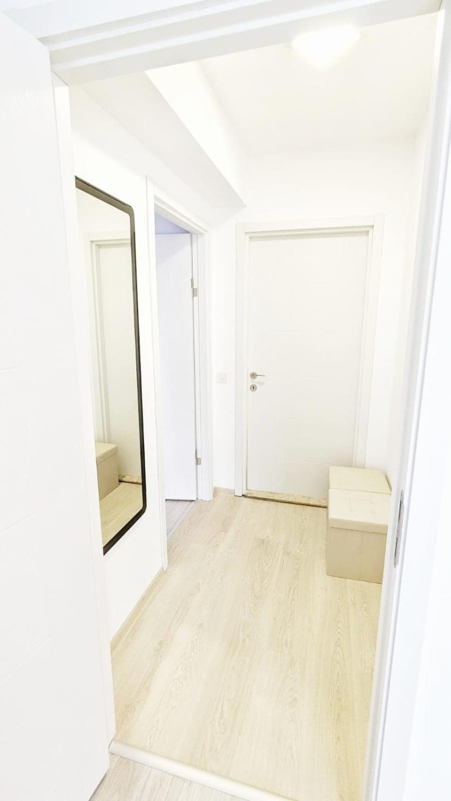 Airport Apartment 70 Squared Meters Otopeni Ngoại thất bức ảnh