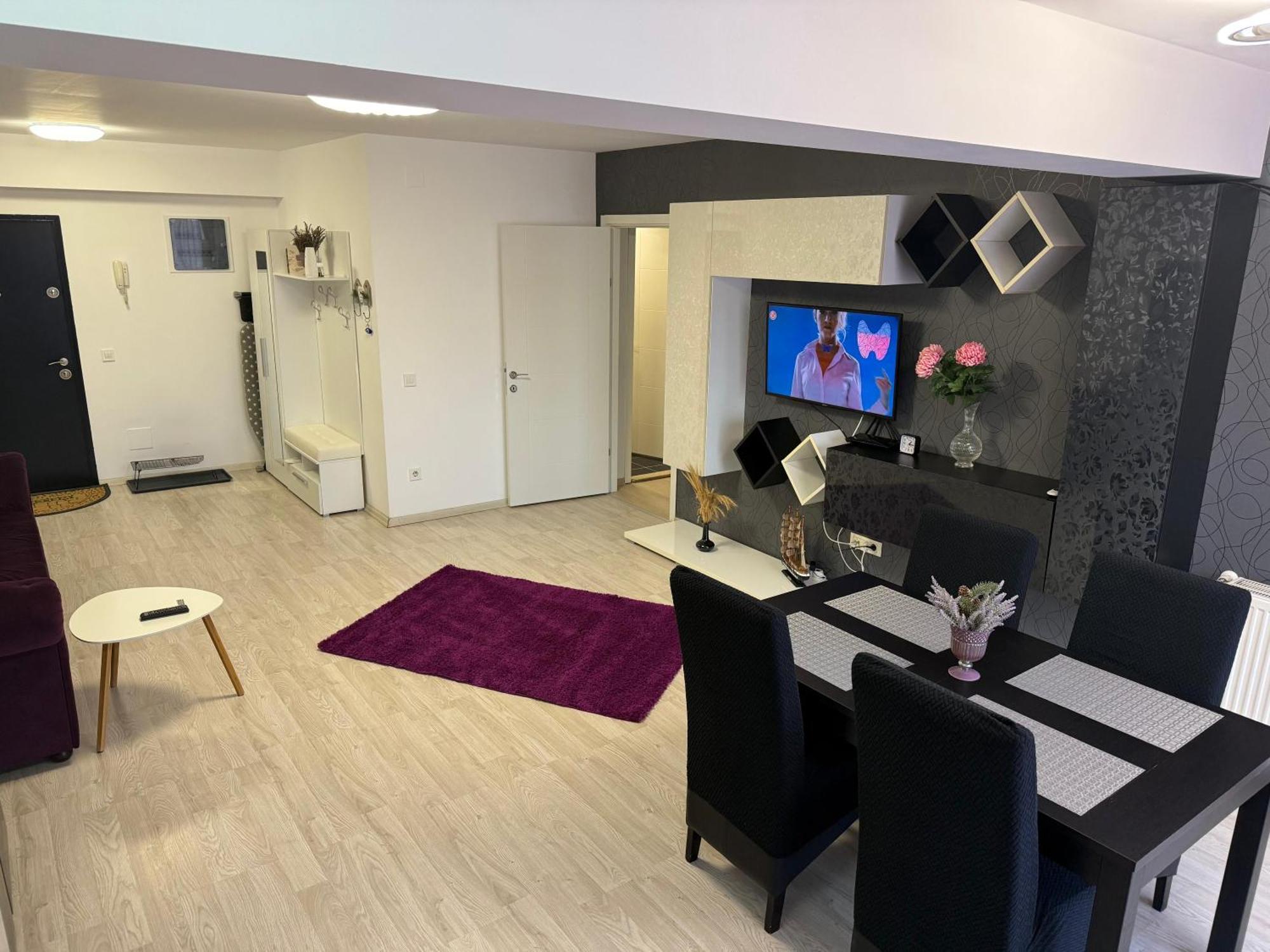 Airport Apartment 70 Squared Meters Otopeni Ngoại thất bức ảnh
